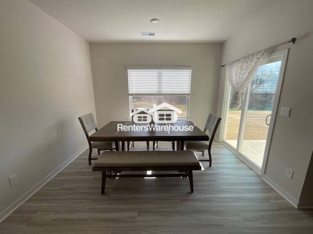 Building Photo - 3924 Coleman Dr