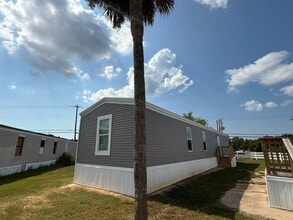 Building Photo - 1548 Delmar Dr