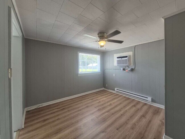Building Photo - 349B HICKORY HEIGHTS