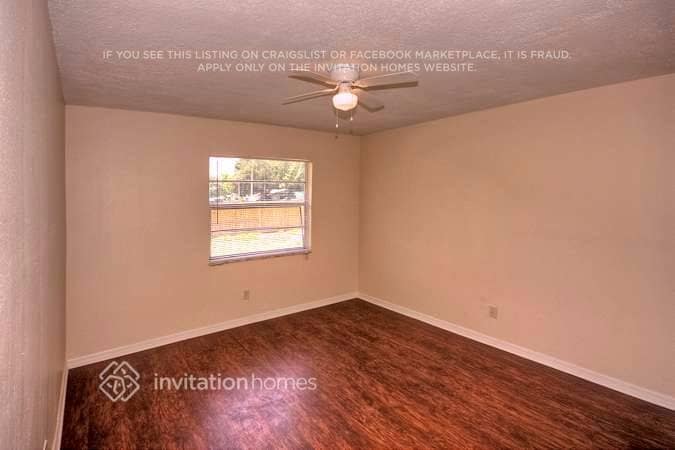 Building Photo - 520 Mahogany Dr