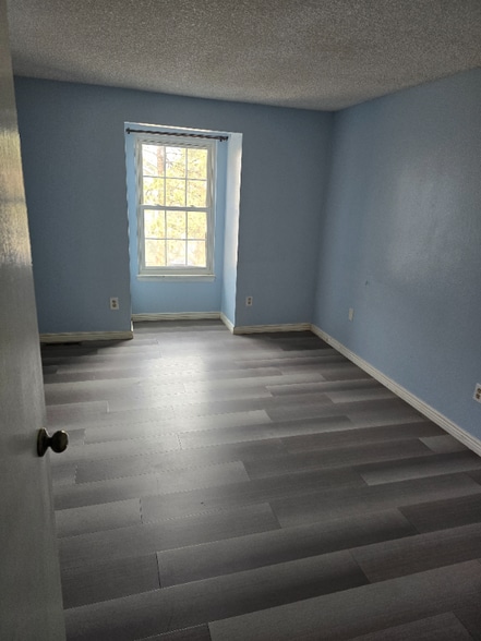 Building Photo - 2001 S Helena St