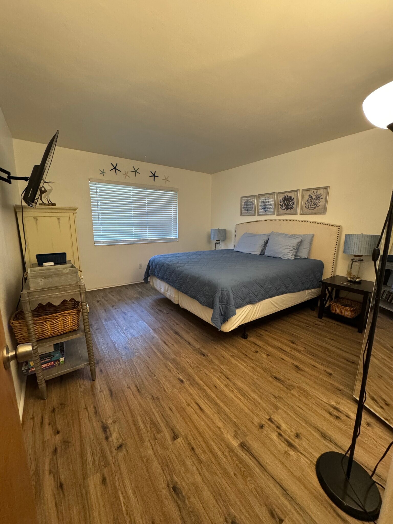 Master BR - 6700 1st Ave S