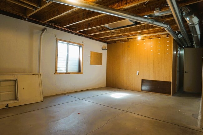 Building Photo - 11403 Ironton St