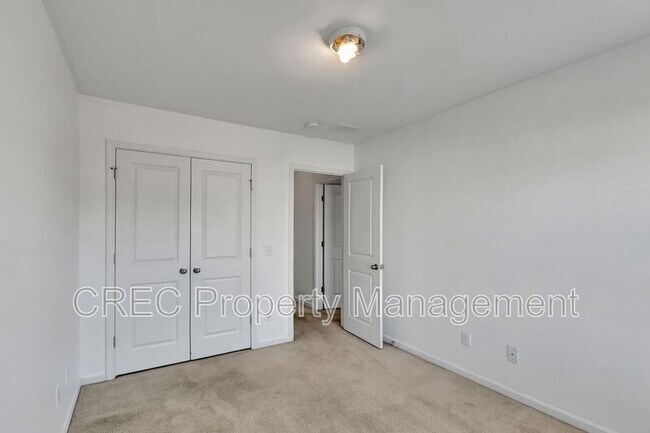 Building Photo - 8986 Cat Tail Pond Rd