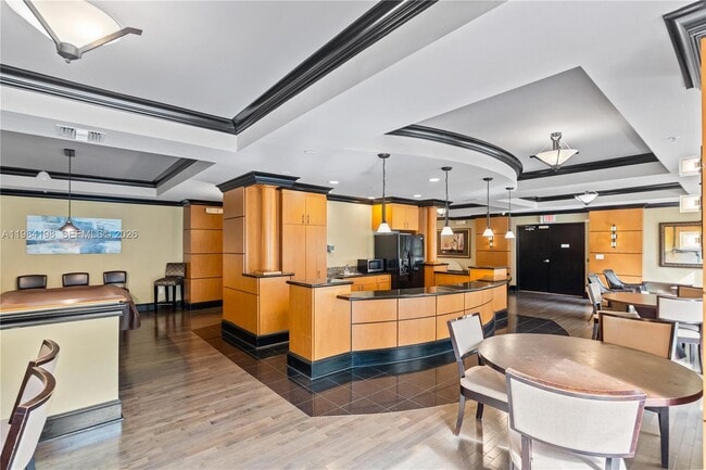 Building Photo - 3001 NE 185th St