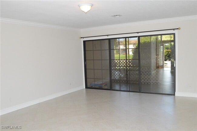 Building Photo - 26560 Southern Pines Dr