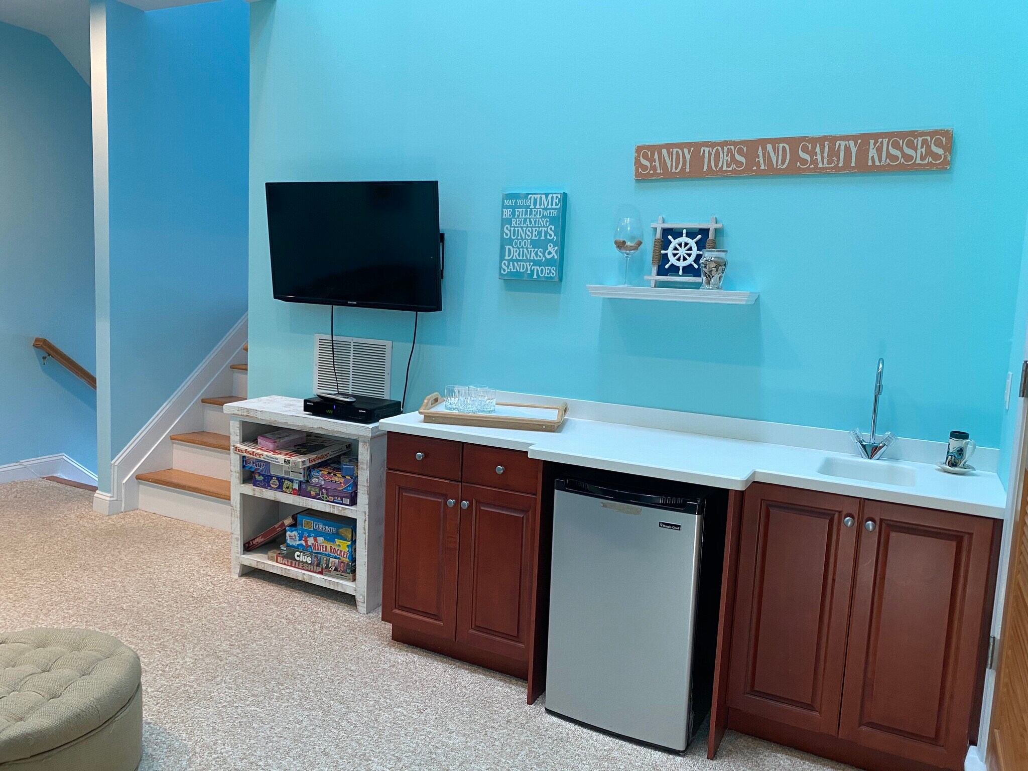 Family Room - 15 Sumner Ave