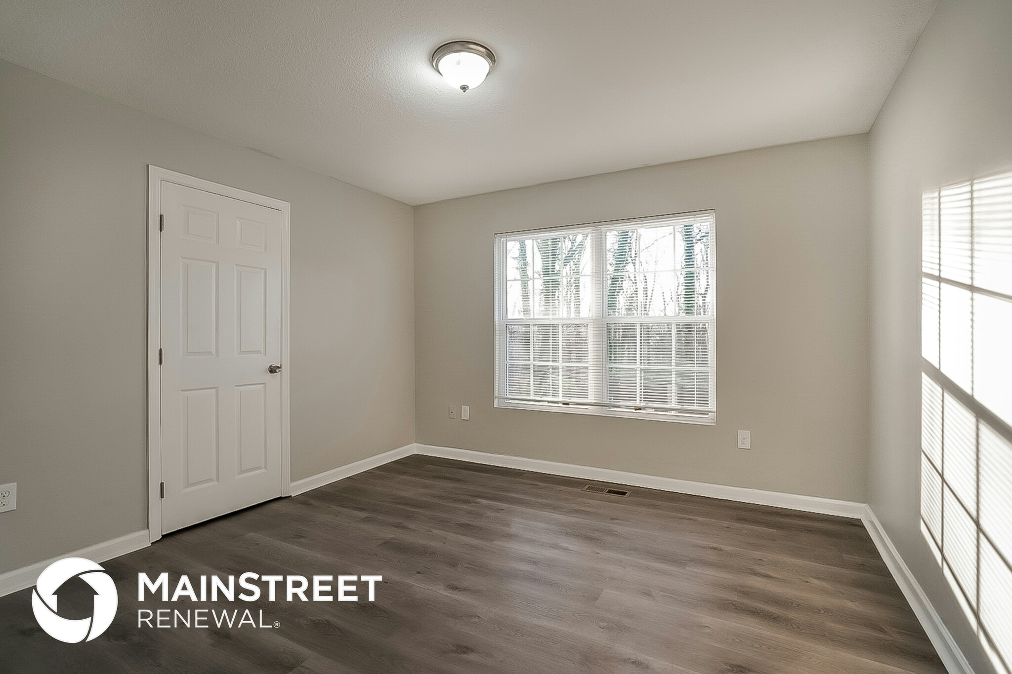 Building Photo - 107 S Walker Ln