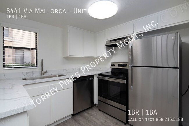 Building Photo - 8441 Via Mallorca Via