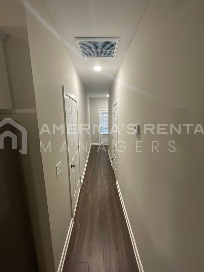 Building Photo - Home for Rent in Oak Grove, AL!!! Available to View with 48 Hour Notice!!!