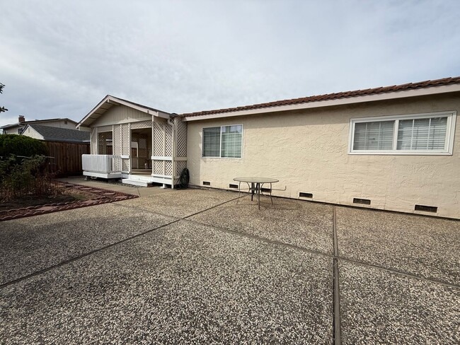 Building Photo - Beautiful Home In The Heart of Berryessa Area
