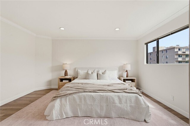 Building Photo - 1433 S Beverly Dr