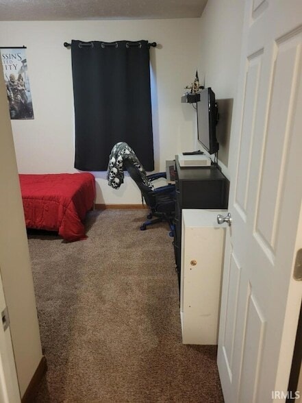 Building Photo - 613 Pines Ln