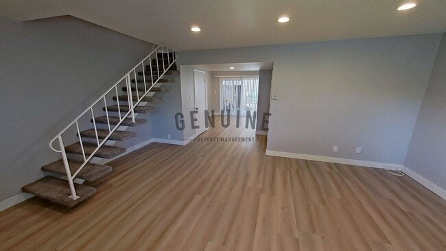 Building Photo - 10062 Los Coyotes Ct
