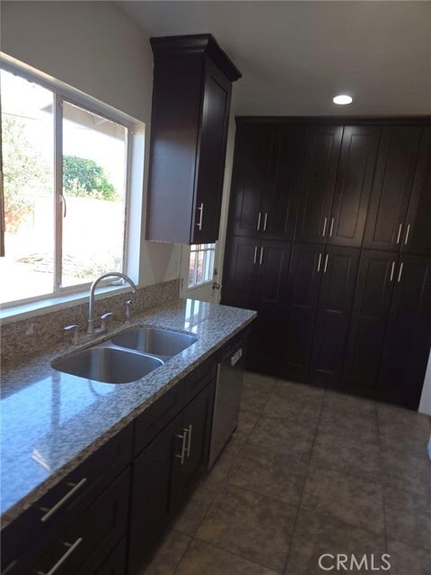 Building Photo - 8232 Malven Ave