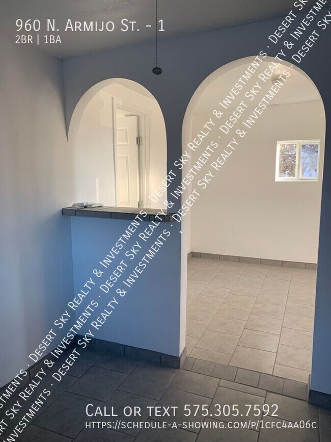 Building Photo - 960 N Armijo St