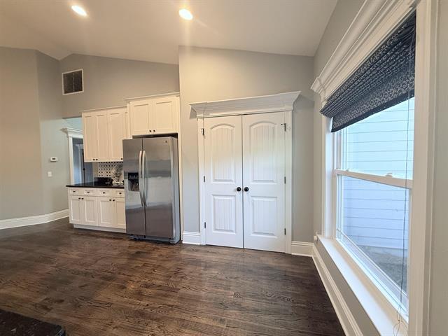 Building Photo - 69 Carousel Cir