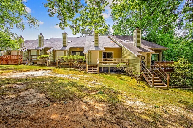 Building Photo - COMING SOON! Cozy 2bd/2ba Townhome Nest in Watersedge