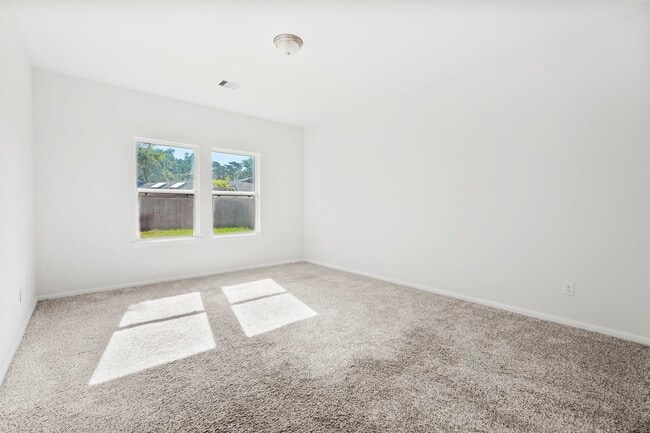 Building Photo - 7523 Parkview Dr