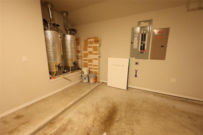 Building Photo - 2334 Falcon Brook Dr