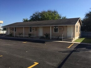 Building Photo - 1206 Bundrant Dr