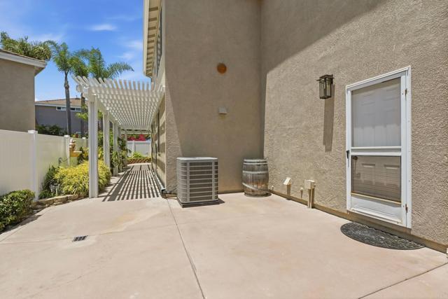 Building Photo - 2031 Bravado St