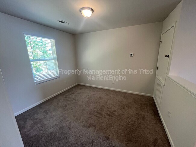 Building Photo - 3812 Bellingham Ct