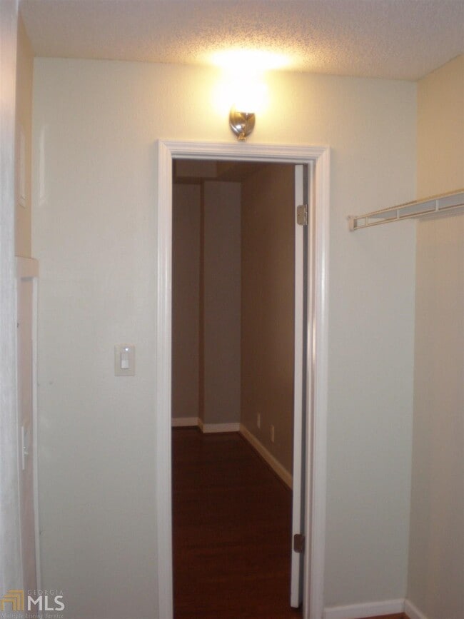 Building Photo - 1962 Spectrum Cir