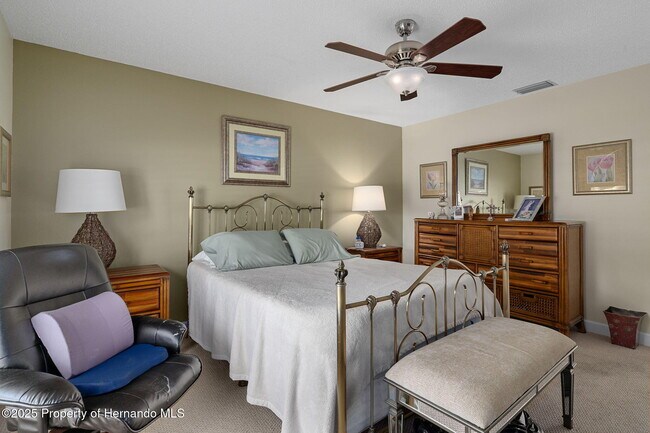 Building Photo - 7167 Crown Oaks Dr