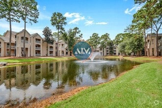 Building Photo - First Floor Summer House Condo - Available...