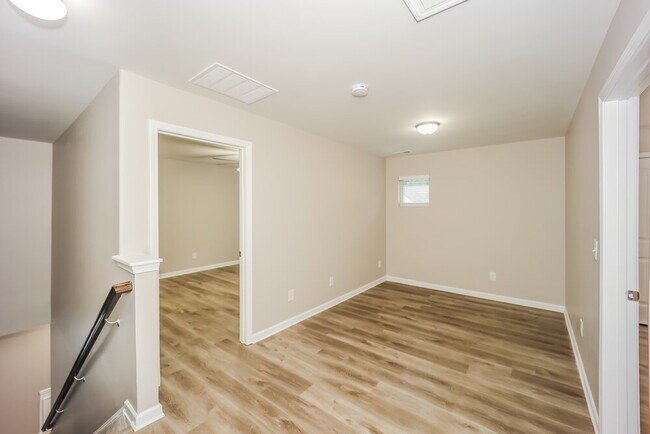 Building Photo - 2453 Quincy Loop