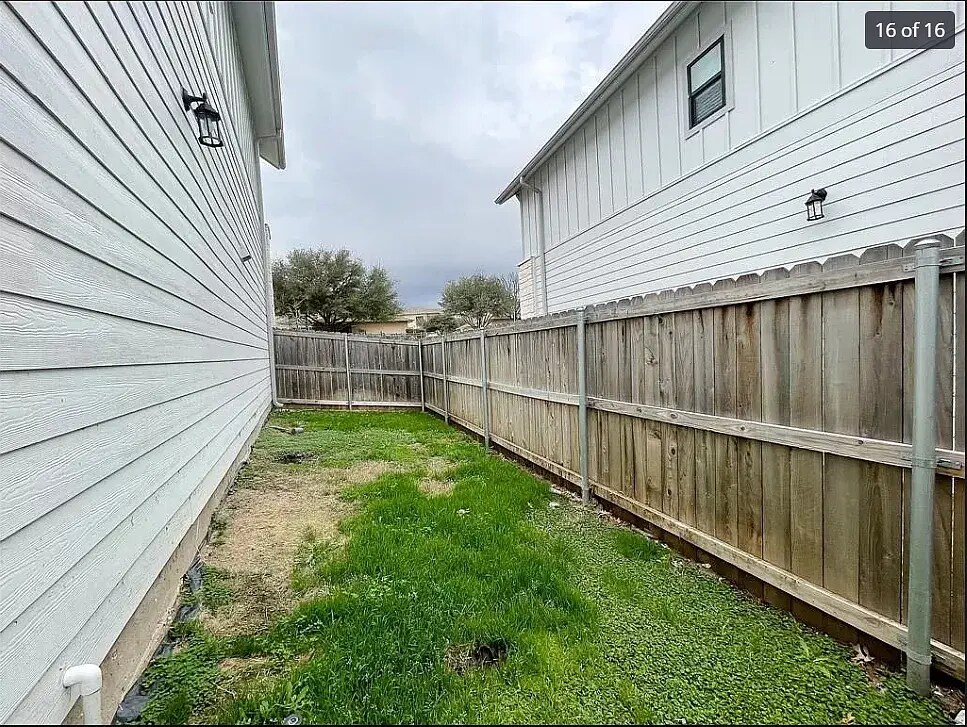 Building Photo - 2114 Crescent Pointe Pky