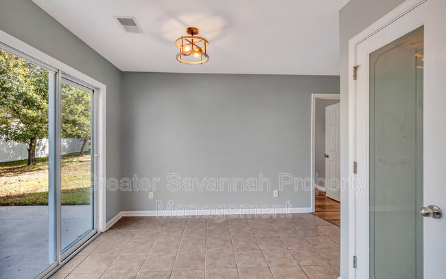 Building Photo - 132 Rocking Horse Ln