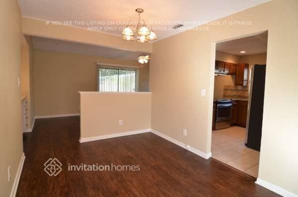 Building Photo - 2417 Devonwoode Pl