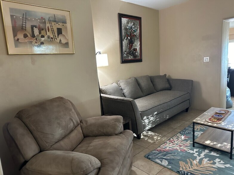 Large Living Room - 1649 E 13th St