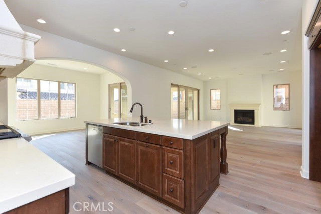 Building Photo - 8 Last Bloom