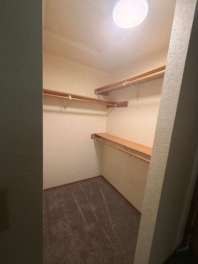 Building Photo - Utah8876