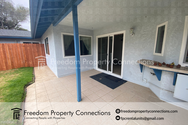 Building Photo - 3 br, 1 bath Triplex - 1128 Via Pavion A -