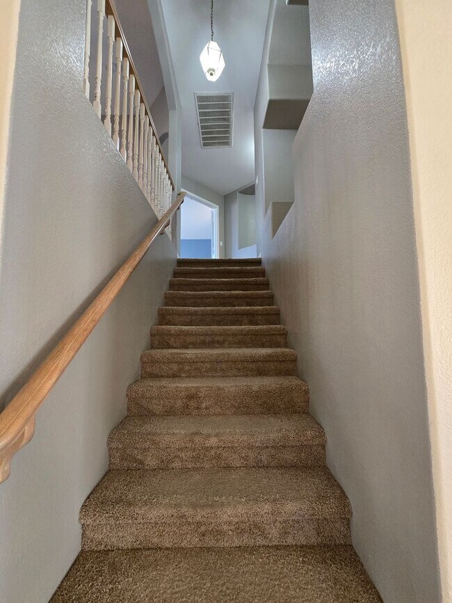 Building Photo - Don’t wait for summer, your pool home is ready now!!! 4 Bedroom, NW Las Vegas