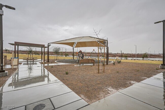 Building Photo - 364 Canary Song Dr