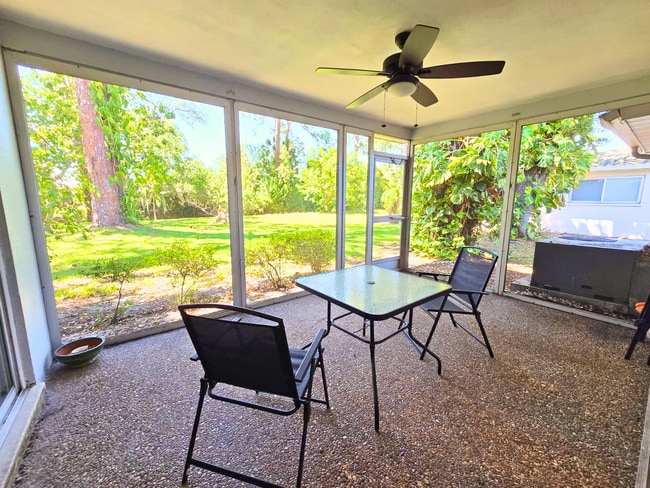 Building Photo - Charming 2 Bed/ 2 Bath Home w/ Garage in Sarasota