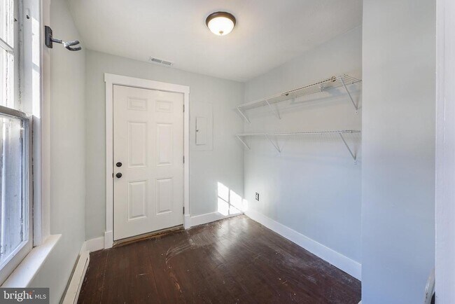 Building Photo - 4828 Woods Wharf Rd
