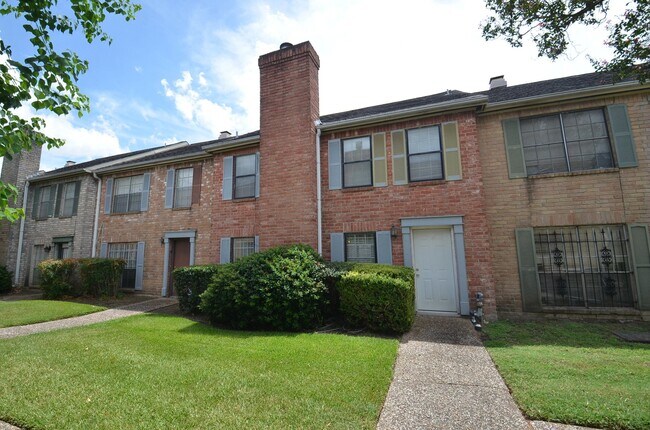 Primary Photo - 4022 Belle Park Dr