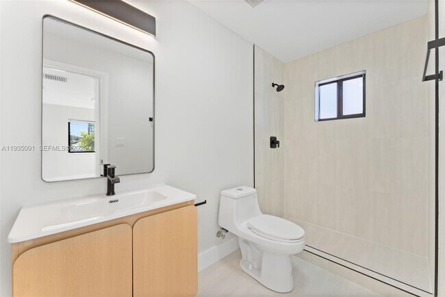 Building Photo - 1181 NW 66th St