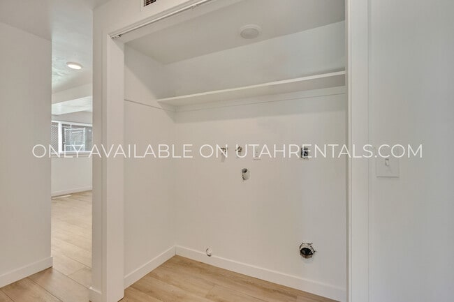 Building Photo - 1537 S 450 E