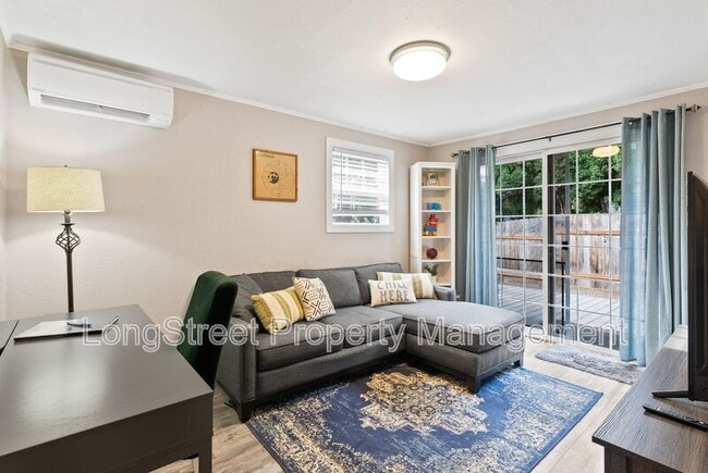 Building Photo - 7788 SE Thompson Rd