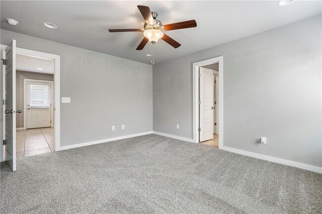 Building Photo - 4002 S W Capstone Ave