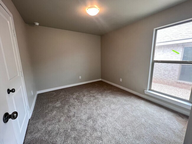 Building Photo - New Construction in Harvest