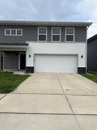 Building Photo - 1504 NE Polk Dr