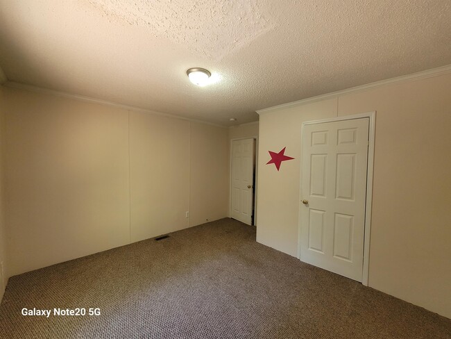 Building Photo - 3248 Pike Rd